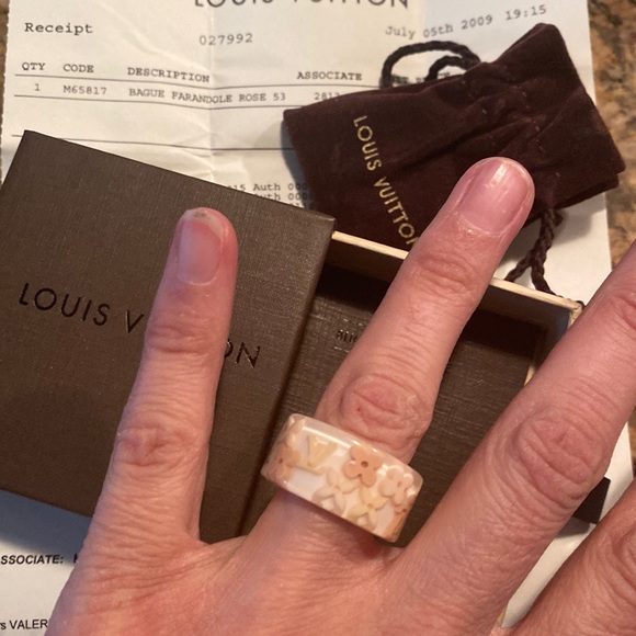 LOUIS VUITTON GOLD NANOGRAM RING MEDIUM